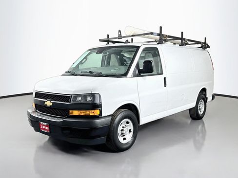 Used 2019 Chevrolet Express 2500 w/ Driver Convenience Package RWD image 1