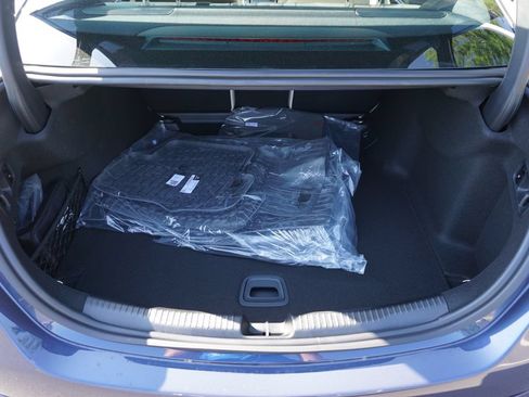 Used 2025 Mercedes-Benz C 300 Sedan image 66