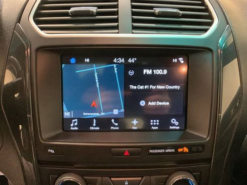 Certified 2017 Ford Explorer XLT w/ Equipment Group 202A image 40