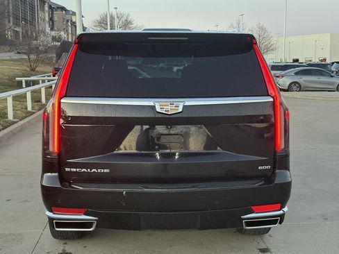 Used 2022 Cadillac Escalade ESV Luxury image 5
