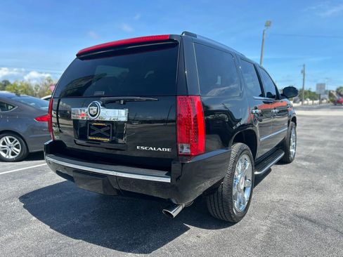 Used 2010 Cadillac Escalade 2WD image 14