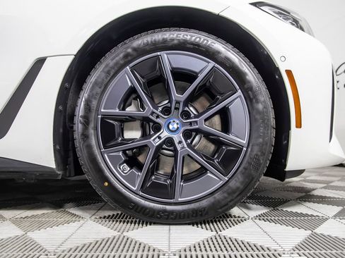 Used 2023 BMW i4 eDrive35 RWD image 37