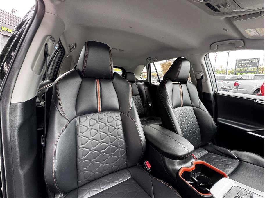 Used 2024 Toyota RAV4 Adventure AWD/4WD image 4