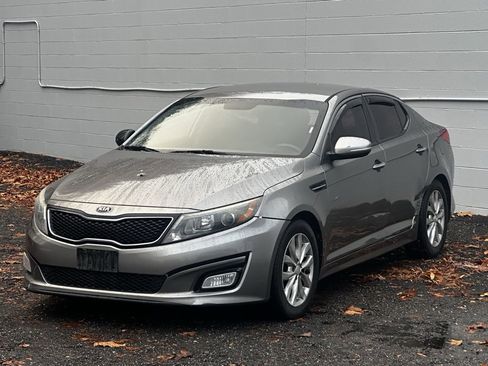 Used 2015 Kia Optima LX w/ LX Convenience Package image 3
