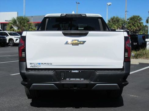 New 2026 Chevrolet Silverado EV LT image 5