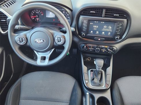 Used 2020 Kia Soul LX image 26
