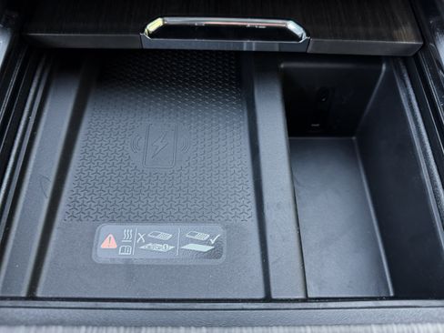 New 2026 GMC Acadia Denali w/ Super Cruise Package image 21