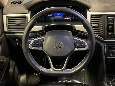 Certified 2022 Volkswagen Atlas SE image 19