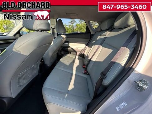 Used 2024 Hyundai Kona Limited FWD image 12