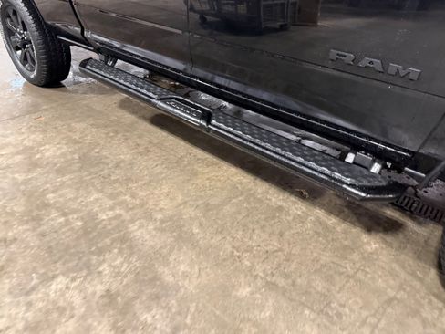 Certified 2024 RAM 2500 Big Horn w/ Night Edition AWD/4WD image 9