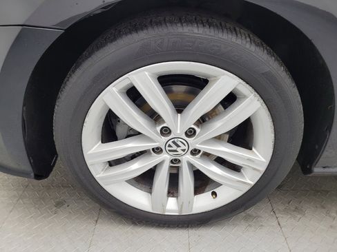 Used 2018 Volkswagen Passat 2.0T SE FWD image 31