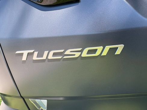 Used 2025 Hyundai Tucson Limited AWD/4WD image 9