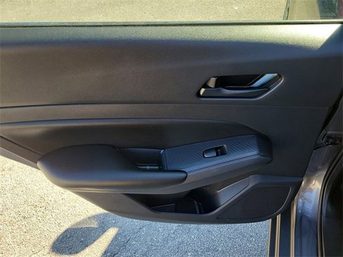 Used 2024 Nissan Altima 2.5 S image 9