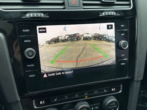 Used 2019 Volkswagen GTI Autobahn image 21