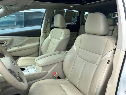 Used 2016 Nissan Murano Platinum w/ Platinum Technology Package FWD image 21