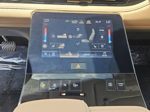 Used 2025 INFINITI QX80 Sensory AWD/4WD image 19