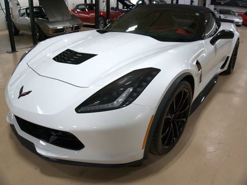 Used 2019 Chevrolet Corvette Grand Sport image 1