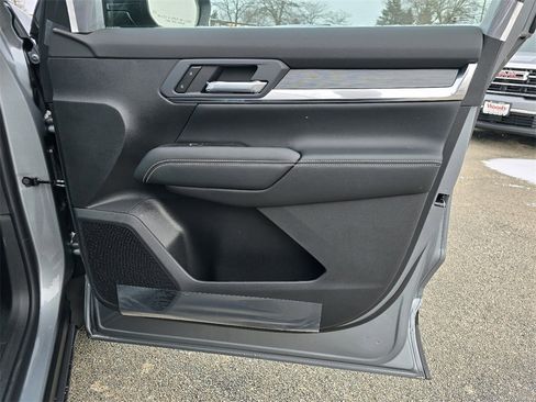 Certified 2026 GMC Terrain Elevation w/ Black Edition image 29