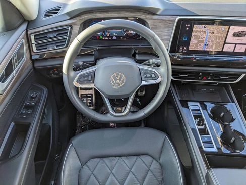 Used 2025 Volkswagen Atlas SEL Premium R-Line AWD/4WD image 14