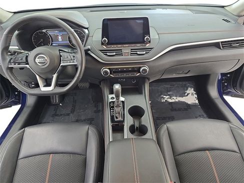 Certified 2021 Nissan Altima 2.5 SR w/ SR Premium Package image 9
