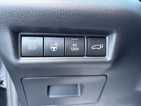 Used 2024 Toyota Grand Highlander AWD Hybrid image 27