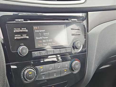 Used 2015 Nissan Rogue S image 19