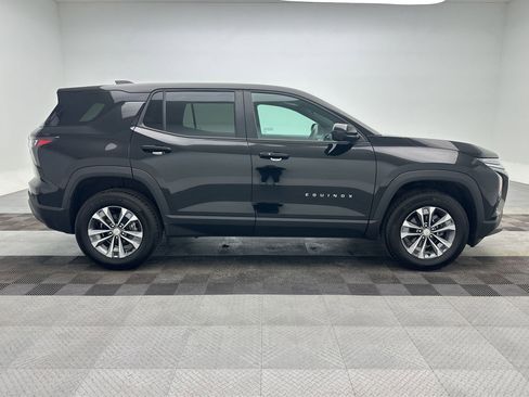 Used 2026 Chevrolet Equinox LT w/ Convenience Package II image 8