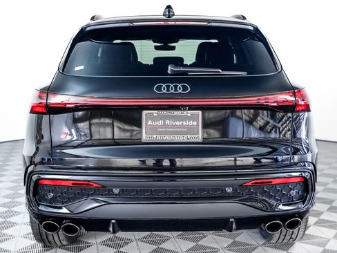 New 2025 Audi SQ5 Premium Plus image 10