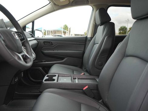 Certified 2026 Honda Odyssey EX-L image 11