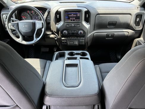 Used 2025 Chevrolet Silverado 1500 Custom Trail Boss AWD/4WD image 19