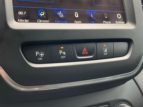 Used 2023 Jeep Cherokee Altitude Lux image 26