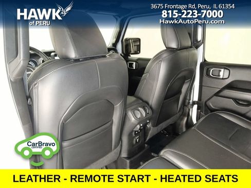 Used 2022 Jeep Wrangler Unlimited Sahara AWD/4WD image 14