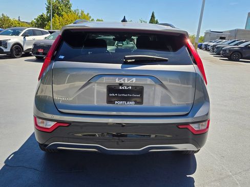 Used 2024 Kia Niro Wind w/ Wind Preserve Package FWD image 4