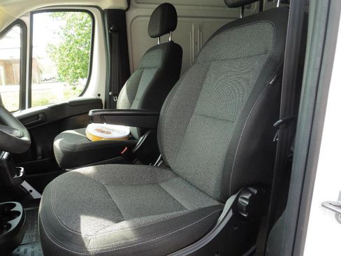 Used 2025 RAM ProMaster 2500 w/ Convenience Group FWD image 20