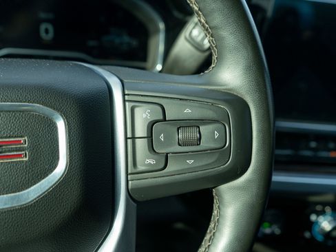 Used 2023 GMC Sierra 1500 SLE image 23