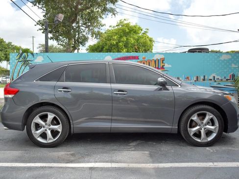 Used 2012 Toyota Venza Limited image 33