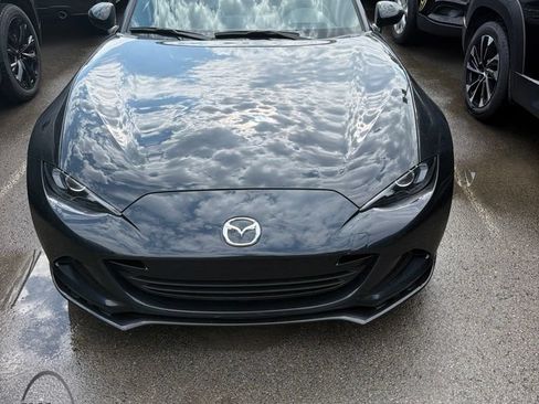 Used 2024 MAZDA MX-5 Miata Club RWD image 30