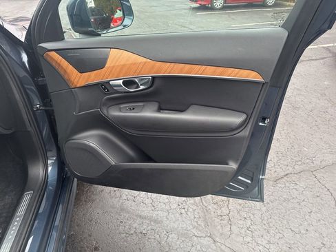 Used 2025 Volvo XC90 B5 Plus w/ Protection Package Premier image 45