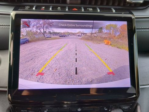 New 2025 Jeep Grand Cherokee Limited w/ Trailer Tow Package image 16