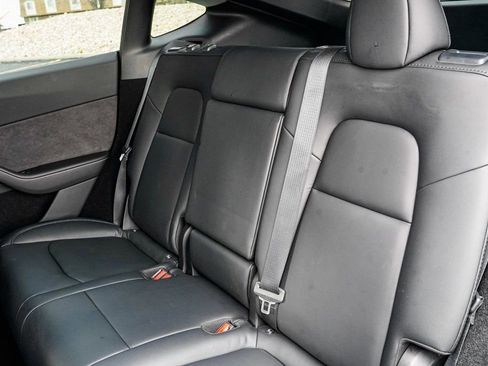 Used 2023 Tesla Model Y Long Range image 15