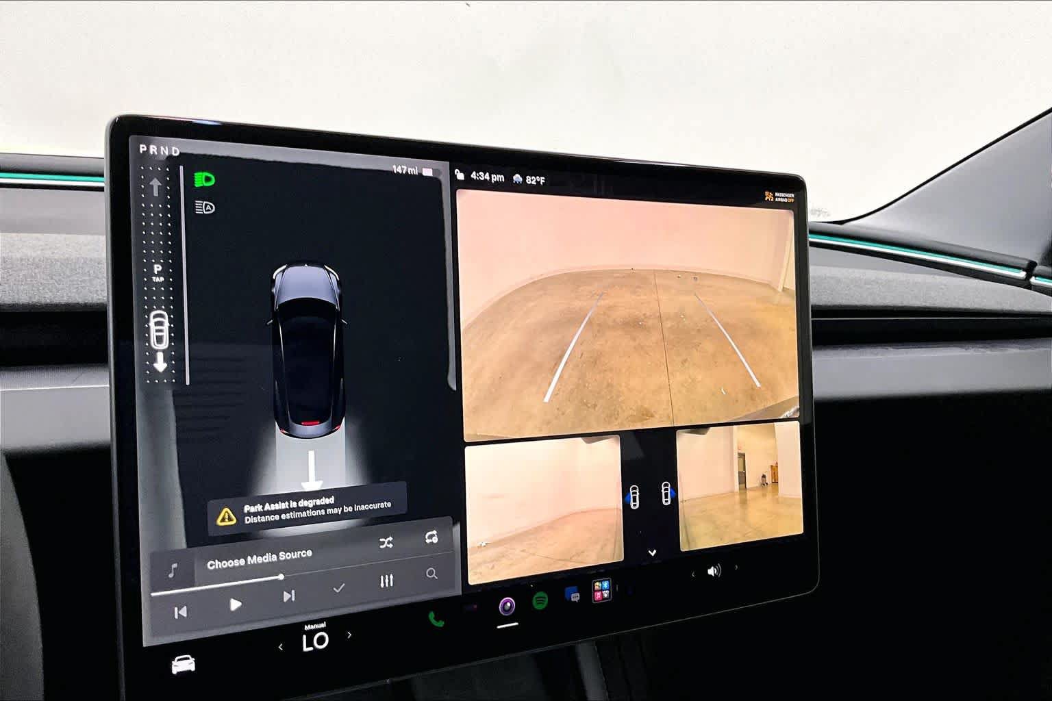 Used 2024 Tesla Model 3 Standard Range RWD image 23