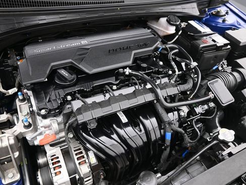 Certified 2022 Hyundai Elantra Limited image 31
