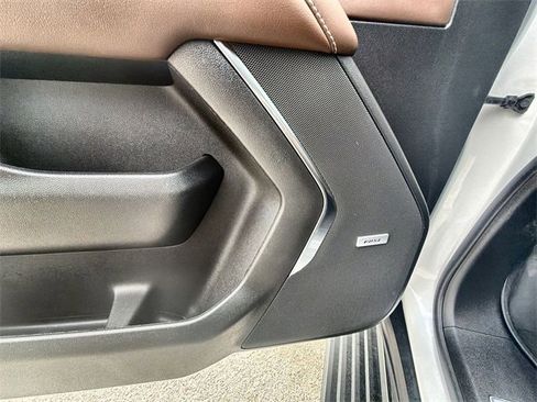 Certified 2022 Chevrolet Tahoe High Country w/ Premium Package image 23