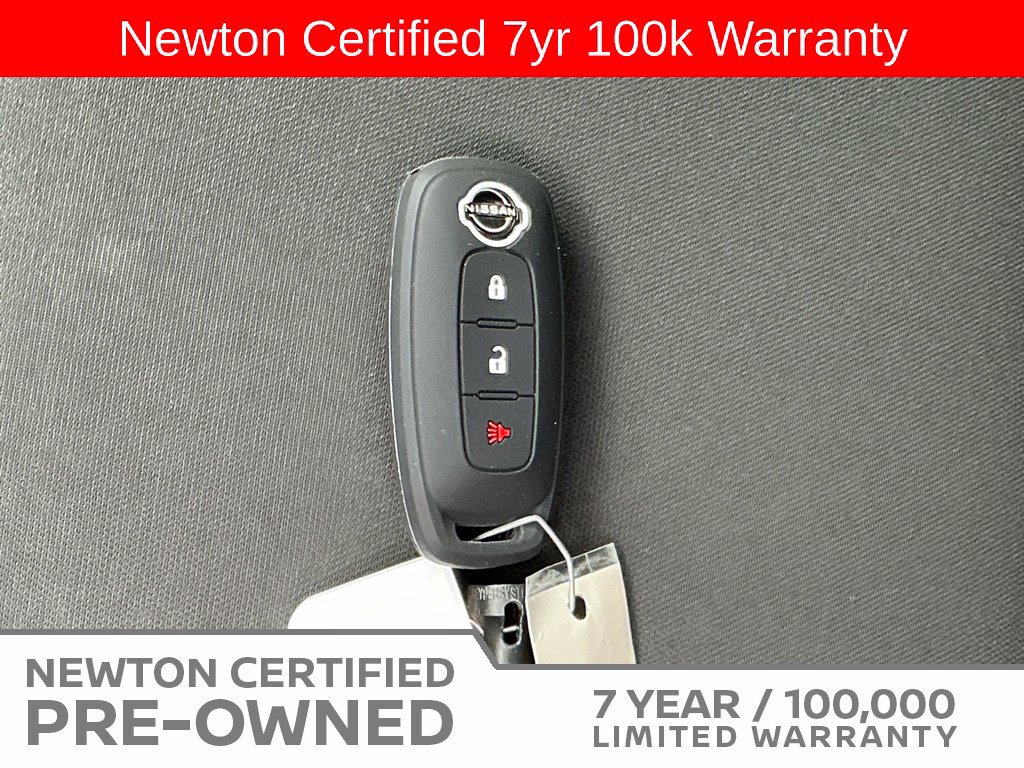 Used 2024 Nissan Rogue S AWD/4WD image 38