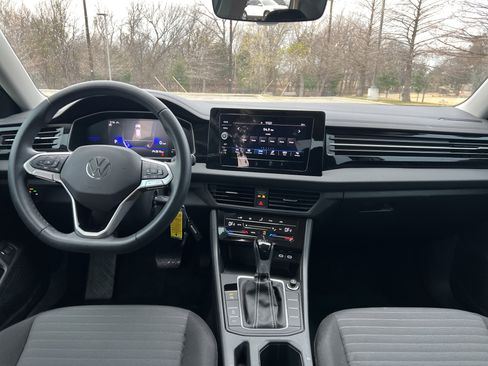 Certified 2025 Volkswagen Jetta S image 26