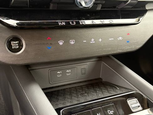 New 2025 Nissan Murano SL image 17