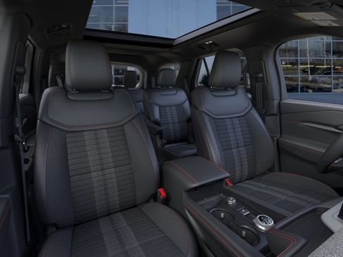 New 2026 Ford Explorer ST-Line w/ ST-Line Street Pack AWD/4WD image 11