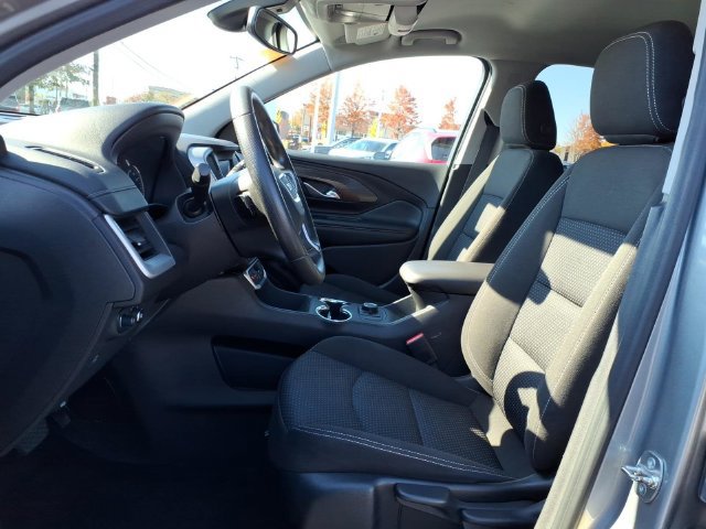 Used 2024 GMC Terrain SLE FWD image 18