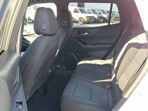 Used 2025 Chevrolet Equinox LT FWD image 8