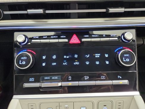 Used 2024 Hyundai Santa Fe Calligraphy image 25